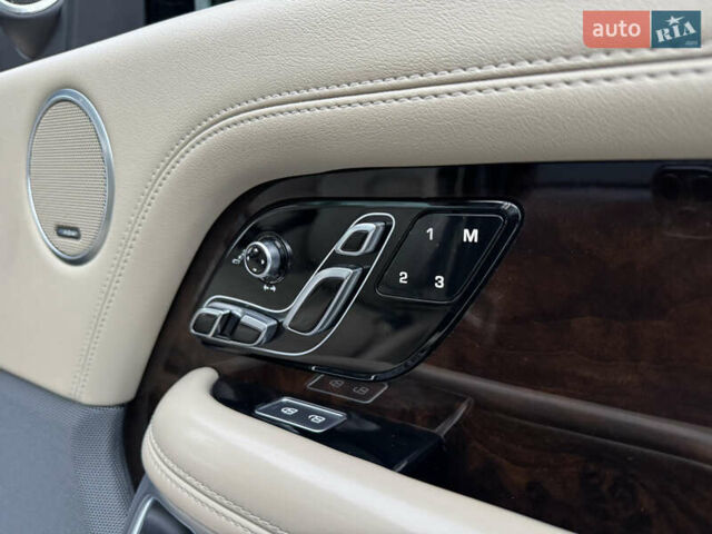 Черный Ленд Ровер Рендж Ровер, объемом двигателя 3 л и пробегом 90 тыс. км за 75555 $, фото 23 на Automoto.ua