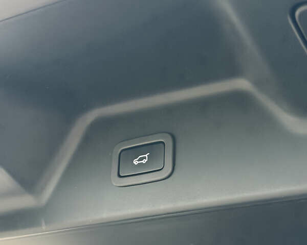 Черный Ленд Ровер Рендж Ровер, объемом двигателя 3 л и пробегом 105 тыс. км за 84000 $, фото 31 на Automoto.ua