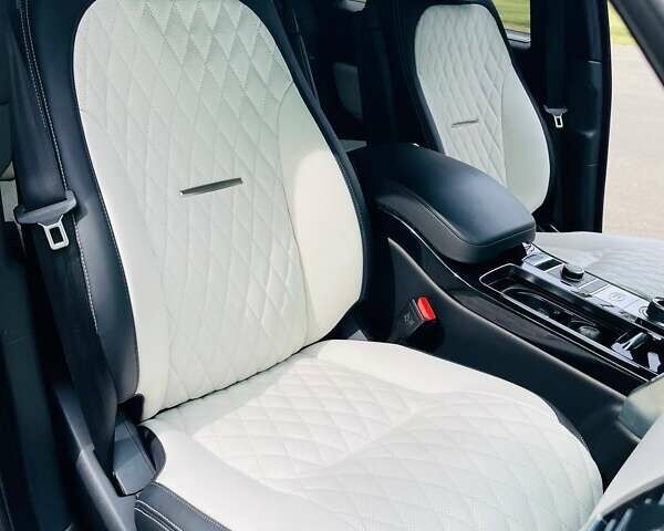 Черный Ленд Ровер Рендж Ровер, объемом двигателя 5 л и пробегом 45 тыс. км за 99800 $, фото 10 на Automoto.ua