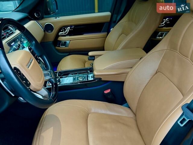 Черный Ленд Ровер Рендж Ровер, объемом двигателя 3 л и пробегом 69 тыс. км за 105000 $, фото 27 на Automoto.ua