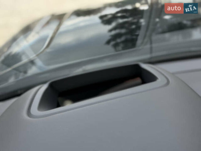 Чорний Ленд Ровер Рендж Ровер, об'ємом двигуна 3 л та пробігом 40 тис. км за 115000 $, фото 48 на Automoto.ua