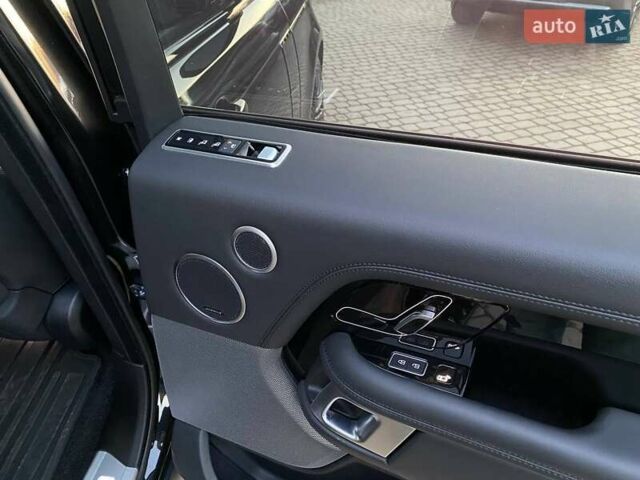 Черный Ленд Ровер Рендж Ровер, объемом двигателя 5 л и пробегом 69 тыс. км за 73900 $, фото 27 на Automoto.ua