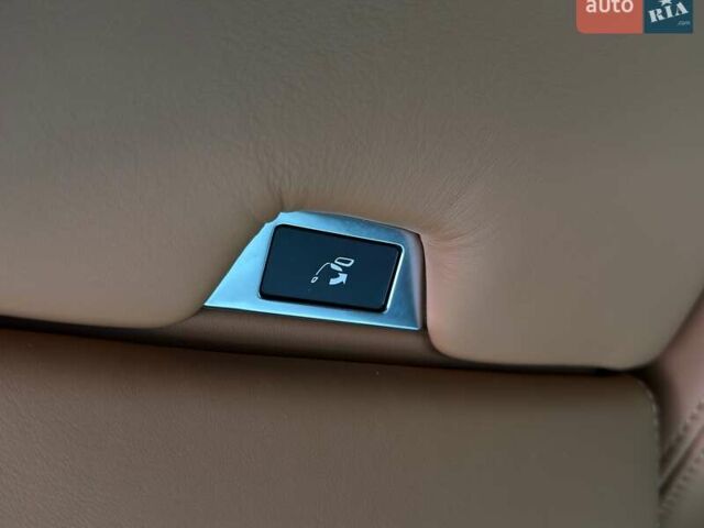 Чорний Ленд Ровер Рендж Ровер, об'ємом двигуна 3 л та пробігом 71 тис. км за 89990 $, фото 37 на Automoto.ua