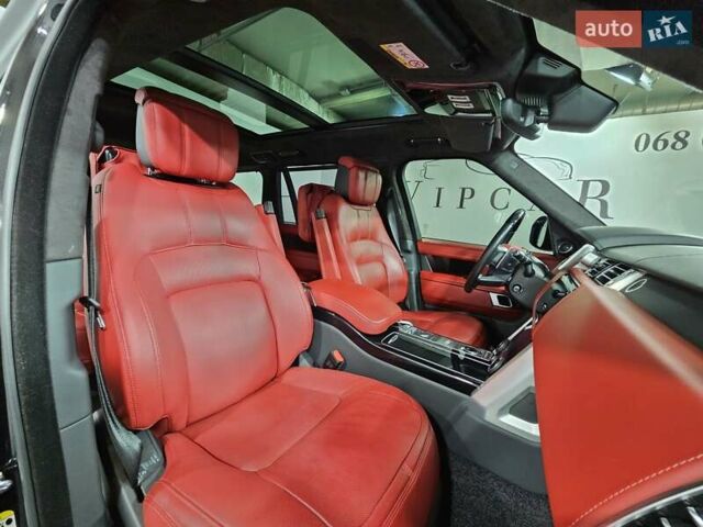 Ленд Ровер Рендж Ровер 2021 у Києві на Automoto.ua Чорний Ленд Ровер Рендж Ровер, об'ємом двигуна 3 л та пробігом 103 тис. км за 89999 $, фото 4 на Automoto.ua