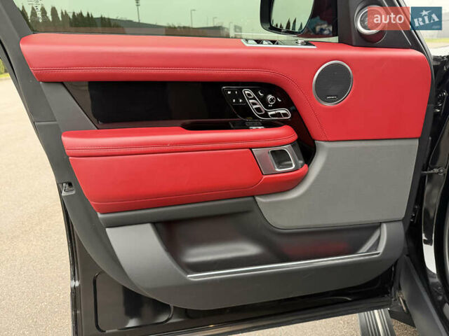 Черный Ленд Ровер Рендж Ровер, объемом двигателя 3 л и пробегом 105 тыс. км за 84000 $, фото 11 на Automoto.ua