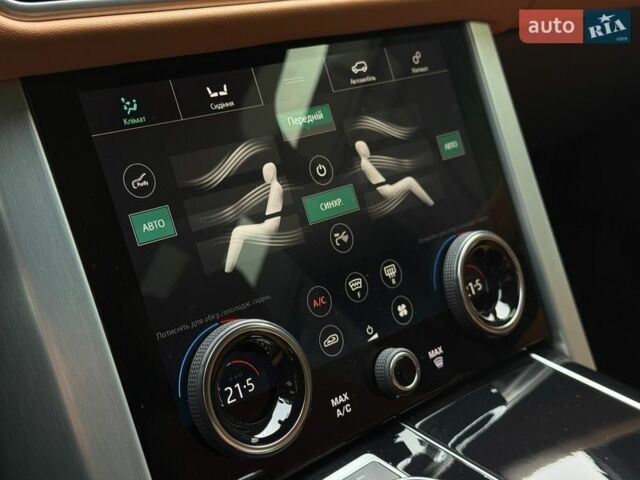 Чорний Ленд Ровер Рендж Ровер, об'ємом двигуна 3 л та пробігом 71 тис. км за 89990 $, фото 59 на Automoto.ua