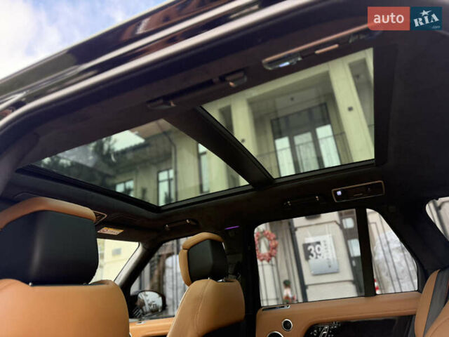 Чорний Ленд Ровер Рендж Ровер, об'ємом двигуна 3 л та пробігом 40 тис. км за 115000 $, фото 36 на Automoto.ua