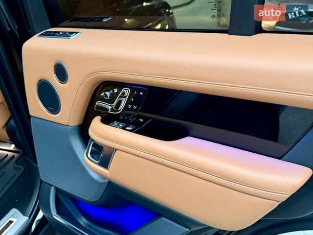 Черный Ленд Ровер Рендж Ровер, объемом двигателя 3 л и пробегом 69 тыс. км за 105000 $, фото 41 на Automoto.ua