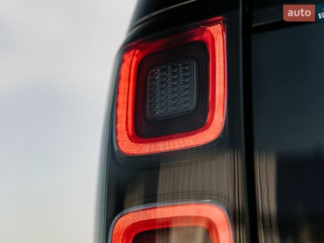 Чорний Ленд Ровер Рендж Ровер, об'ємом двигуна 3 л та пробігом 54 тис. км за 115000 $, фото 40 на Automoto.ua