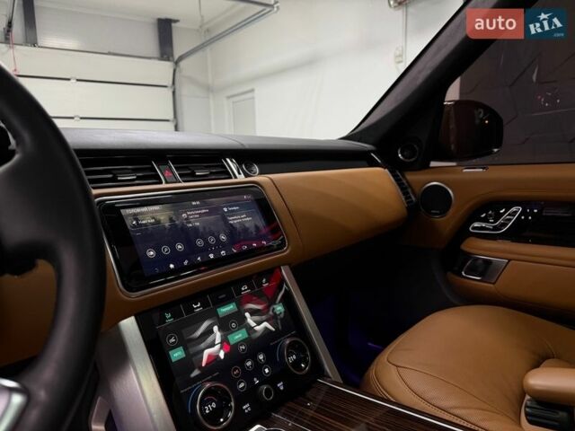 Черный Ленд Ровер Рендж Ровер, объемом двигателя 3 л и пробегом 49 тыс. км за 93500 $, фото 31 на Automoto.ua