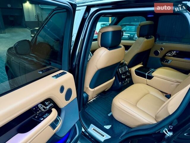 Черный Ленд Ровер Рендж Ровер, объемом двигателя 3 л и пробегом 69 тыс. км за 105000 $, фото 33 на Automoto.ua