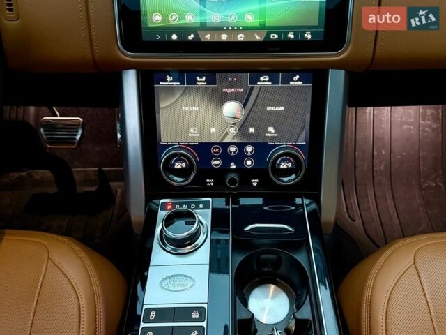 Черный Ленд Ровер Рендж Ровер, объемом двигателя 3 л и пробегом 69 тыс. км за 105000 $, фото 36 на Automoto.ua