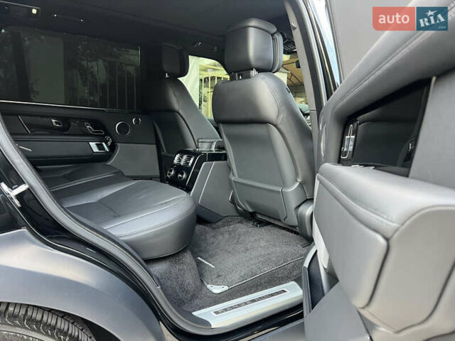 Черный Ленд Ровер Рендж Ровер, объемом двигателя 5 л и пробегом 77 тыс. км за 73499 $, фото 76 на Automoto.ua