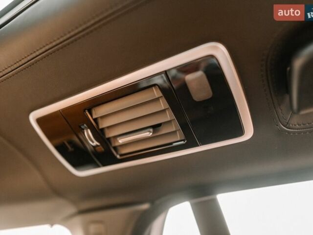 Чорний Ленд Ровер Рендж Ровер, об'ємом двигуна 3 л та пробігом 54 тис. км за 115000 $, фото 106 на Automoto.ua