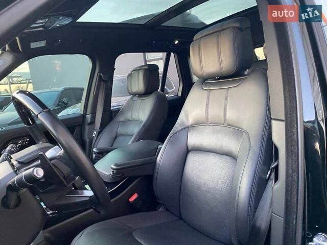 Черный Ленд Ровер Рендж Ровер, объемом двигателя 5 л и пробегом 69 тыс. км за 73900 $, фото 20 на Automoto.ua