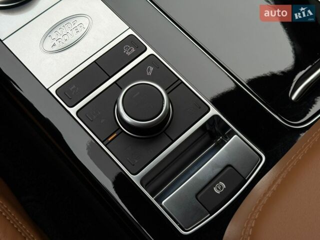 Чорний Ленд Ровер Рендж Ровер, об'ємом двигуна 3 л та пробігом 71 тис. км за 89990 $, фото 52 на Automoto.ua