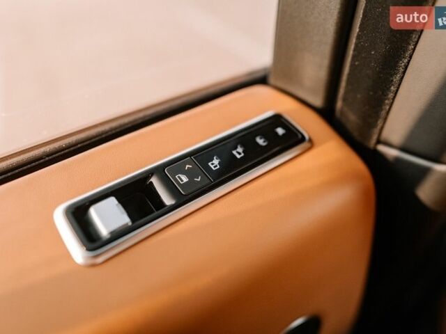 Чорний Ленд Ровер Рендж Ровер, об'ємом двигуна 3 л та пробігом 54 тис. км за 115000 $, фото 102 на Automoto.ua