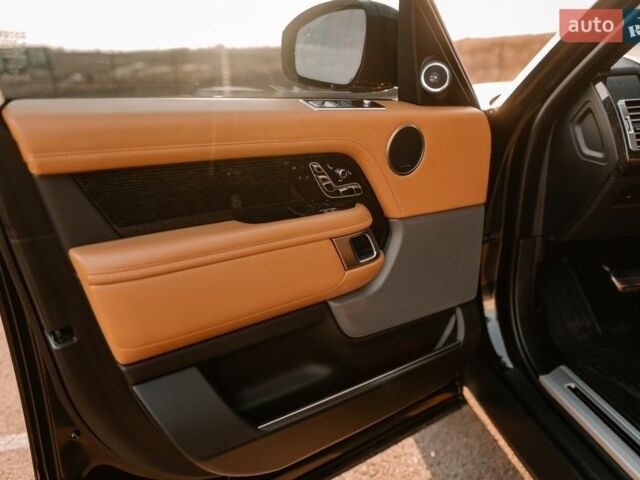 Чорний Ленд Ровер Рендж Ровер, об'ємом двигуна 3 л та пробігом 54 тис. км за 115000 $, фото 112 на Automoto.ua