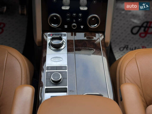 Чорний Ленд Ровер Рендж Ровер, об'ємом двигуна 3 л та пробігом 40 тис. км за 115000 $, фото 47 на Automoto.ua