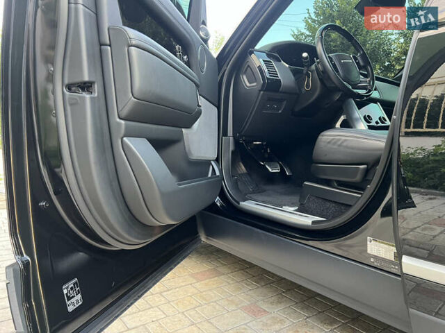 Черный Ленд Ровер Рендж Ровер, объемом двигателя 5 л и пробегом 77 тыс. км за 73499 $, фото 88 на Automoto.ua