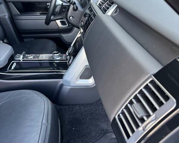 Черный Ленд Ровер Рендж Ровер, объемом двигателя 3 л и пробегом 51 тыс. км за 83500 $, фото 15 на Automoto.ua