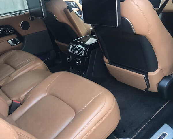 Черный Ленд Ровер Рендж Ровер, объемом двигателя 3 л и пробегом 115 тыс. км за 110000 $, фото 8 на Automoto.ua