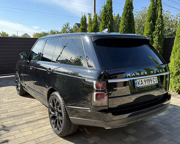 Ленд Ровер Рендж Ровер 2021 в Киеве на Automoto.ua Черный Ленд Ровер Рендж Ровер, объемом двигателя 3 л и пробегом 65 тыс. км за 84000 $, фото 4 на Automoto.ua