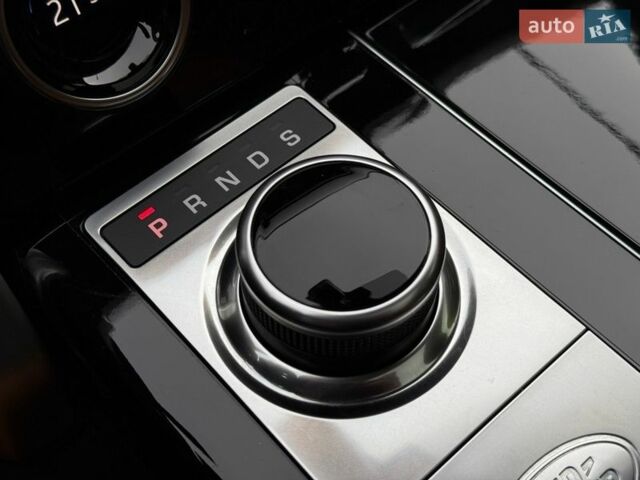 Чорний Ленд Ровер Рендж Ровер, об'ємом двигуна 3 л та пробігом 71 тис. км за 89990 $, фото 77 на Automoto.ua