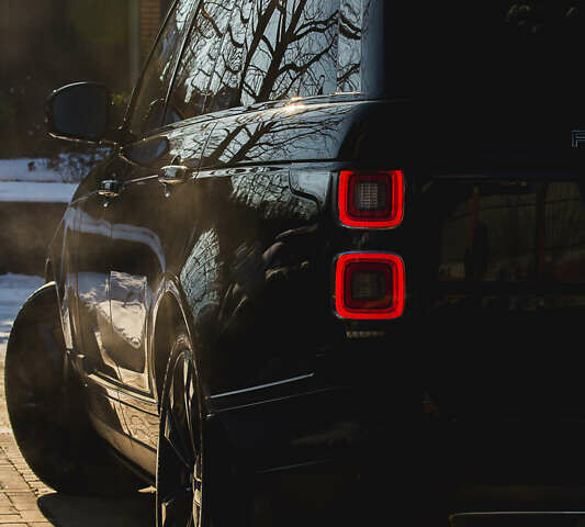 Черный Ленд Ровер Рендж Ровер, объемом двигателя 5 л и пробегом 109 тыс. км за 135000 $, фото 1 на Automoto.ua