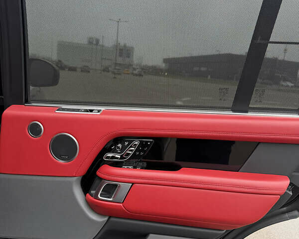 Черный Ленд Ровер Рендж Ровер, объемом двигателя 3 л и пробегом 105 тыс. км за 84000 $, фото 26 на Automoto.ua