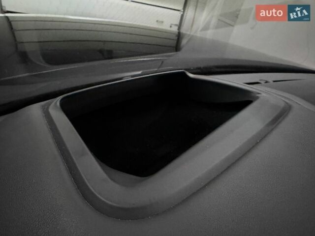 Черный Ленд Ровер Рендж Ровер, объемом двигателя 3 л и пробегом 49 тыс. км за 93500 $, фото 30 на Automoto.ua