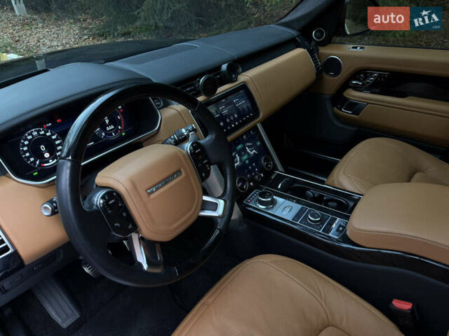 Чорний Ленд Ровер Рендж Ровер, об'ємом двигуна 3 л та пробігом 110 тис. км за 110000 $, фото 25 на Automoto.ua