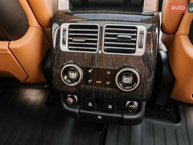 Чорний Ленд Ровер Рендж Ровер, об'ємом двигуна 3 л та пробігом 54 тис. км за 115000 $, фото 96 на Automoto.ua