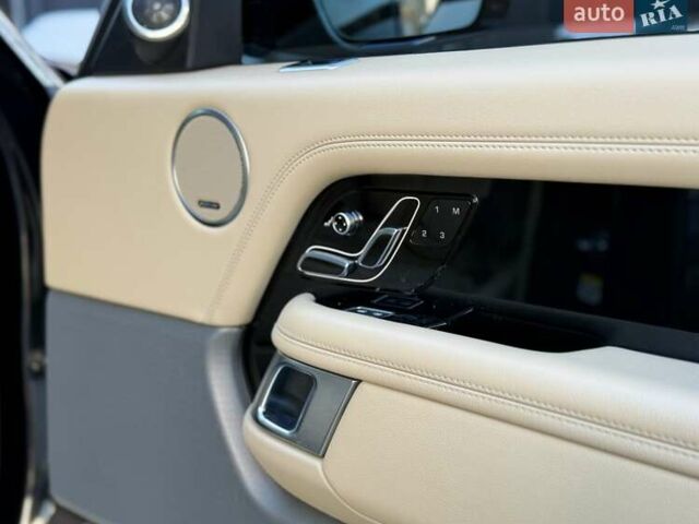 Черный Ленд Ровер Рендж Ровер, объемом двигателя 3 л и пробегом 141 тыс. км за 74900 $, фото 27 на Automoto.ua