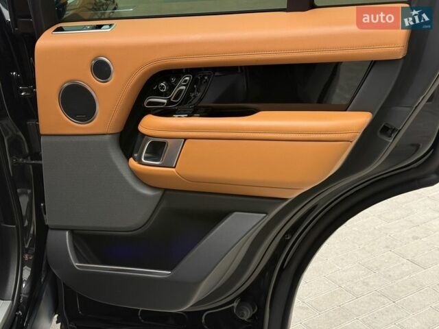 Чорний Ленд Ровер Рендж Ровер, об'ємом двигуна 3 л та пробігом 71 тис. км за 89990 $, фото 69 на Automoto.ua