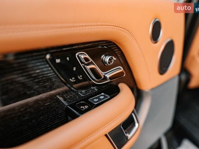 Чорний Ленд Ровер Рендж Ровер, об'ємом двигуна 3 л та пробігом 54 тис. км за 115000 $, фото 101 на Automoto.ua