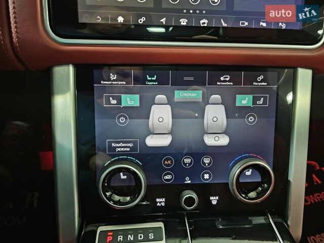 Ленд Ровер Рендж Ровер 2021 у Києві на Automoto.ua Чорний Ленд Ровер Рендж Ровер, об'ємом двигуна 3 л та пробігом 103 тис. км за 89999 $, фото 32 на Automoto.ua