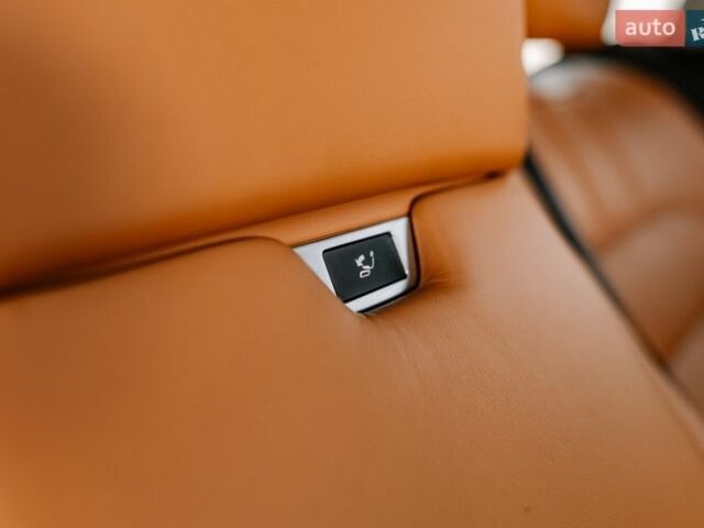 Чорний Ленд Ровер Рендж Ровер, об'ємом двигуна 3 л та пробігом 54 тис. км за 115000 $, фото 102 на Automoto.ua