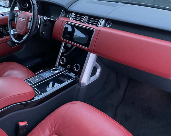 Чорний Ленд Ровер Рендж Ровер, об'ємом двигуна 3 л та пробігом 54 тис. км за 103000 $, фото 9 на Automoto.ua