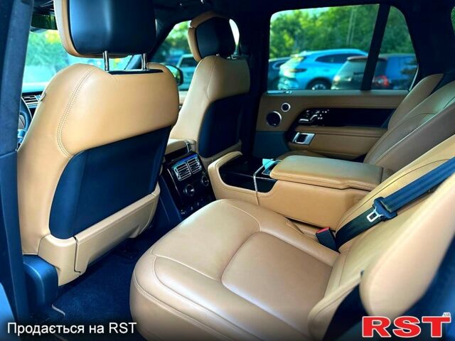 Черный Ленд Ровер Рендж Ровер, объемом двигателя 3 л и пробегом 61 тыс. км за 96000 $, фото 5 на Automoto.ua