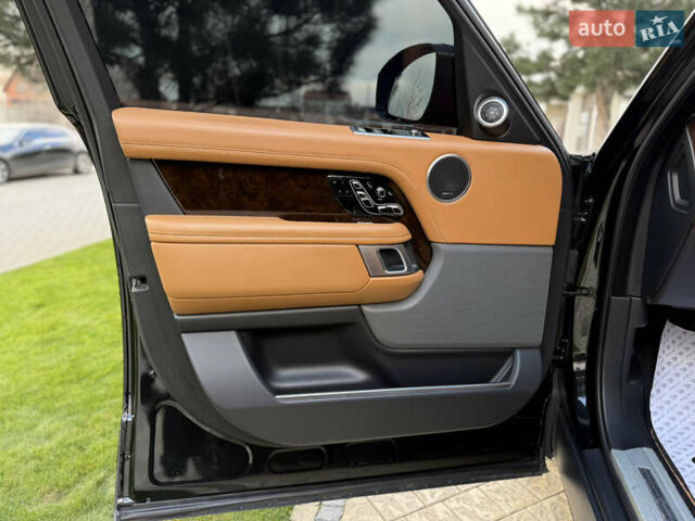 Чорний Ленд Ровер Рендж Ровер, об'ємом двигуна 3 л та пробігом 40 тис. км за 115000 $, фото 27 на Automoto.ua