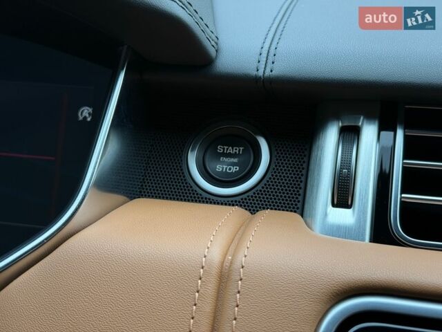 Чорний Ленд Ровер Рендж Ровер, об'ємом двигуна 3 л та пробігом 71 тис. км за 89990 $, фото 54 на Automoto.ua