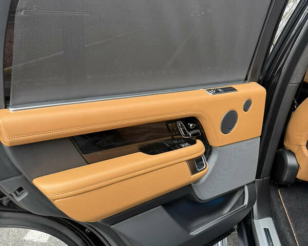 Чорний Ленд Ровер Рендж Ровер, об'ємом двигуна 3 л та пробігом 110 тис. км за 108000 $, фото 18 на Automoto.ua