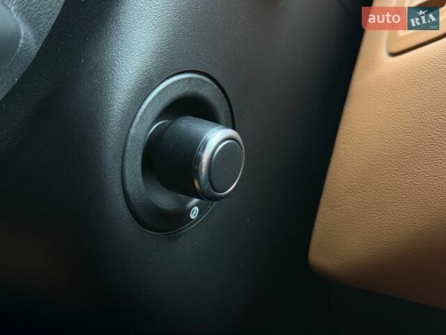 Чорний Ленд Ровер Рендж Ровер, об'ємом двигуна 3 л та пробігом 71 тис. км за 89990 $, фото 57 на Automoto.ua