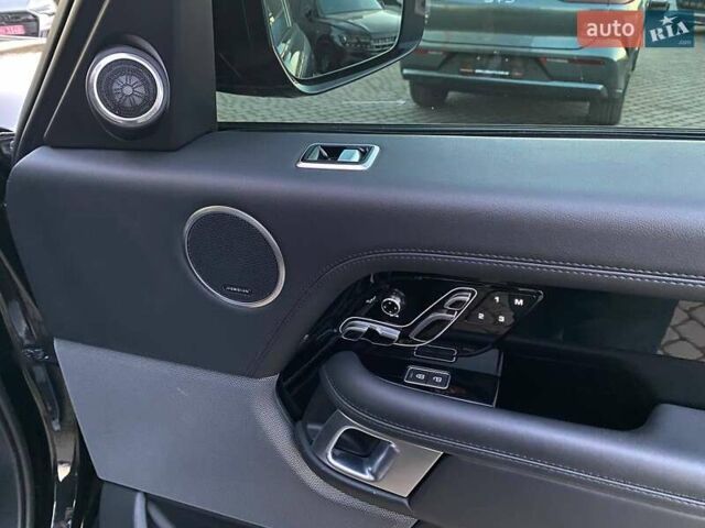 Черный Ленд Ровер Рендж Ровер, объемом двигателя 5 л и пробегом 69 тыс. км за 69950 $, фото 30 на Automoto.ua