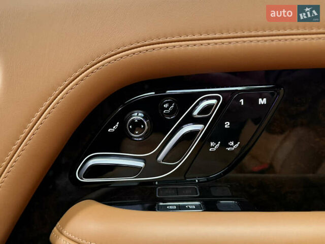 Чорний Ленд Ровер Рендж Ровер, об'ємом двигуна 3 л та пробігом 40 тис. км за 115000 $, фото 37 на Automoto.ua