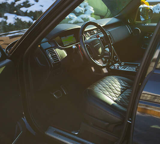 Черный Ленд Ровер Рендж Ровер, объемом двигателя 5 л и пробегом 109 тыс. км за 135000 $, фото 12 на Automoto.ua