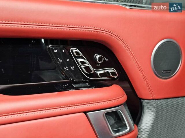 Ленд Ровер Рендж Ровер 2021 у Києві на Automoto.ua Чорний Ленд Ровер Рендж Ровер, об'ємом двигуна 3 л та пробігом 103 тис. км за 89999 $, фото 10 на Automoto.ua