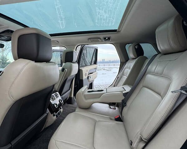 Черный Ленд Ровер Рендж Ровер, объемом двигателя 3 л и пробегом 90 тыс. км за 75555 $, фото 20 на Automoto.ua