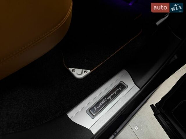 Черный Ленд Ровер Рендж Ровер, объемом двигателя 3 л и пробегом 49 тыс. км за 93500 $, фото 60 на Automoto.ua